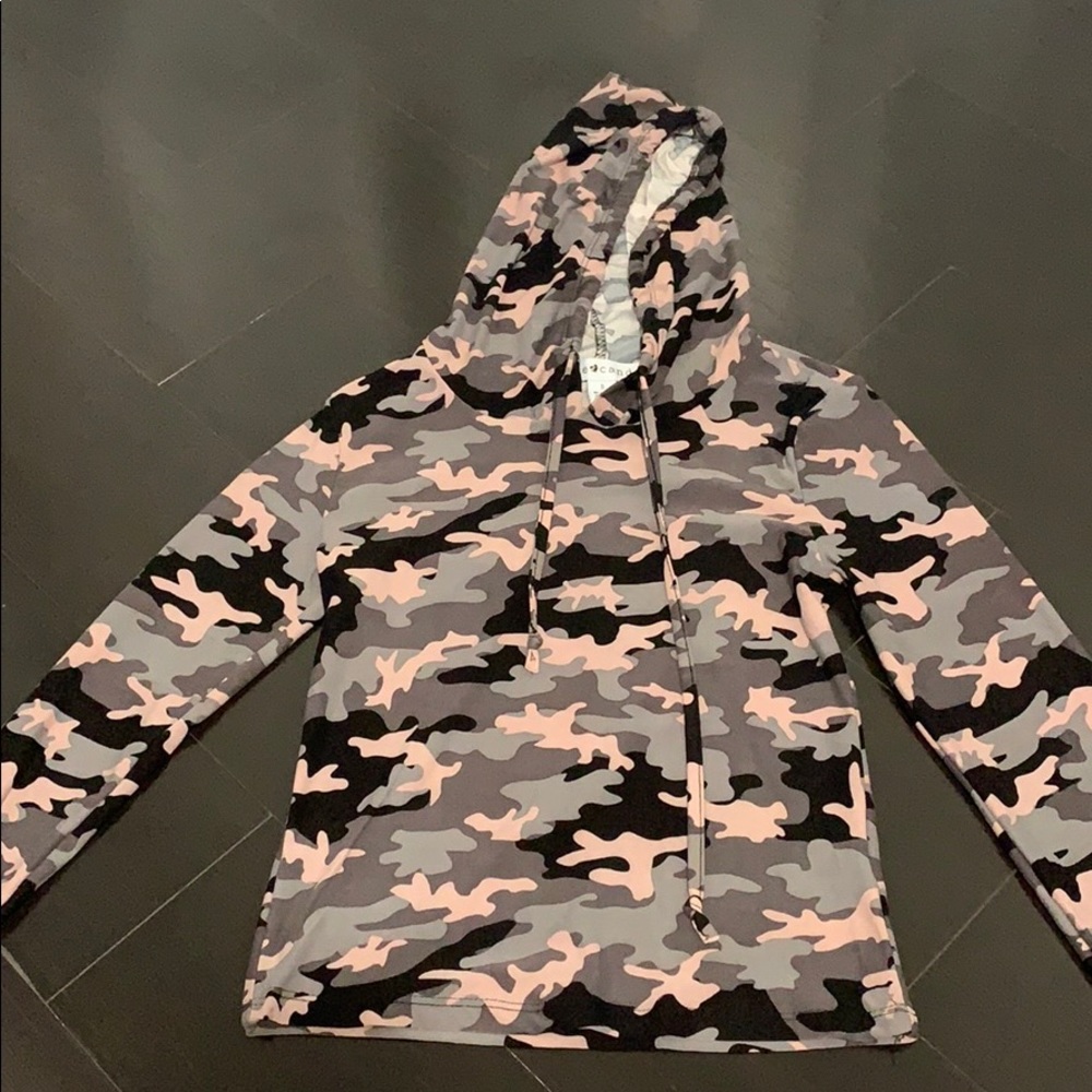 Camouflage long sleeve shirt